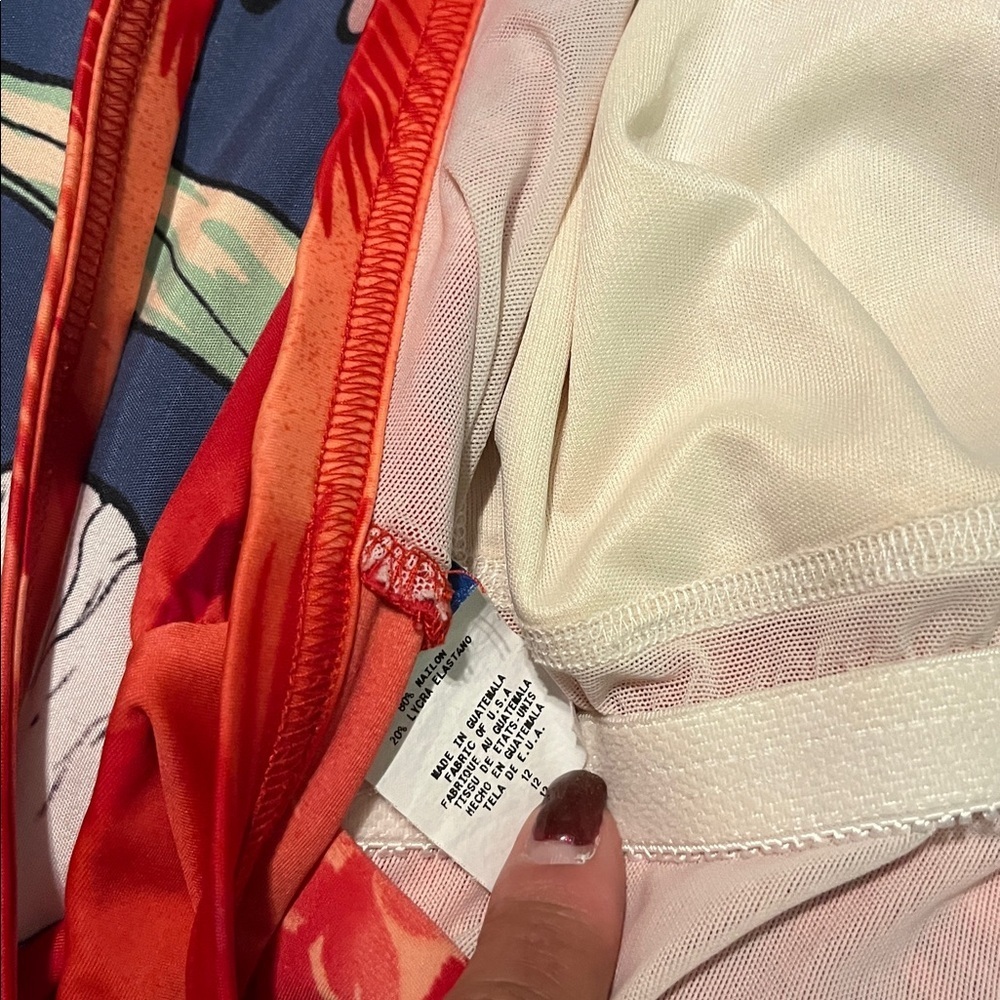 Bright and gorgeous slimming ruched swimsuit new - Picture 7 of 8